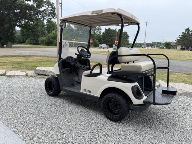 2010 E-Z-GO RXV