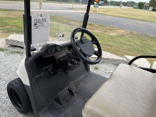 2010 E-Z-GO RXV