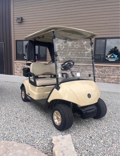 2022 Yamaha QuieTech w/Rear Seat