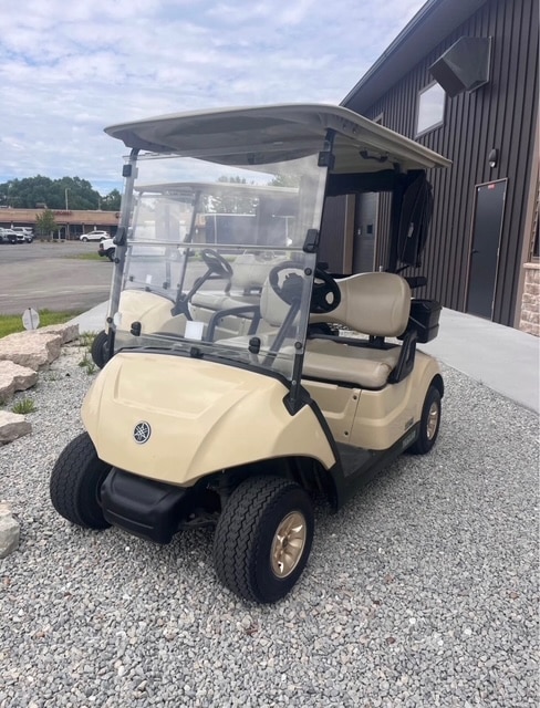 2022 Yamaha QuieTech w/Rear Seat